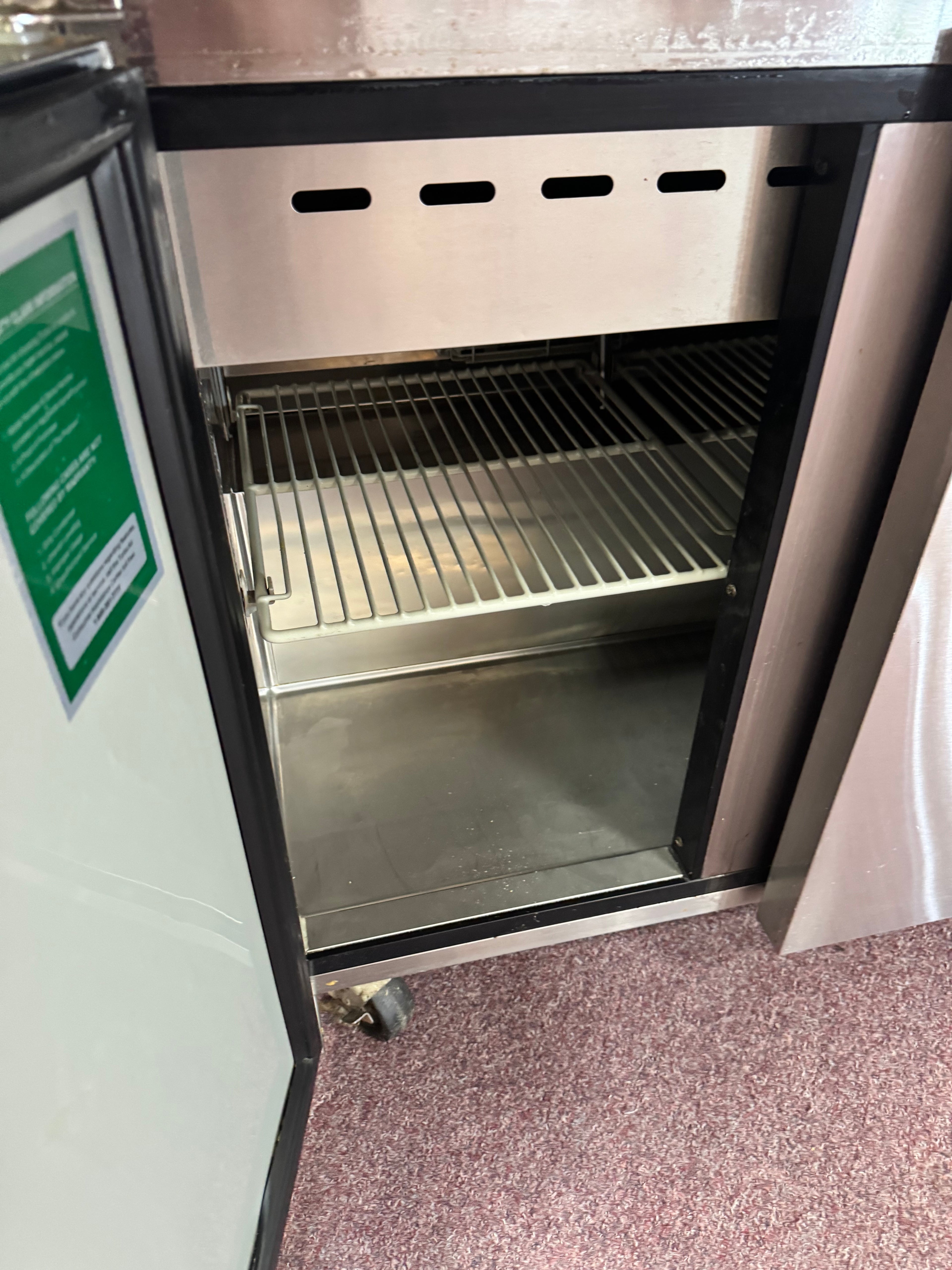 Turbo Air Commercial Sandwich Prep Table Refrigeration & Shelves